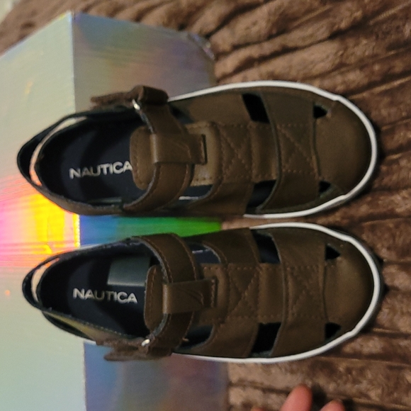 Authentic Nautica Sandals - Picture 5 of 8